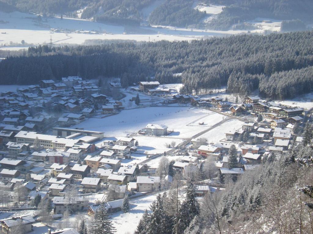 斯切外格菲尔公寓 Neukirchen am Großvenediger 外观 照片